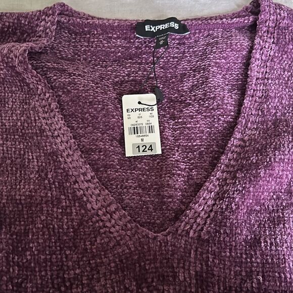 Express cropped v neck 100% polyester Purple Sz M NWT mid sleeves - Picture 7 of 7